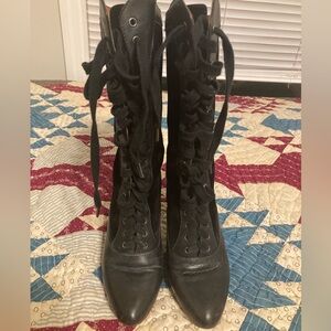 American Duchesss Edwardian boots in black leather/Velvet Size 7 VGUC